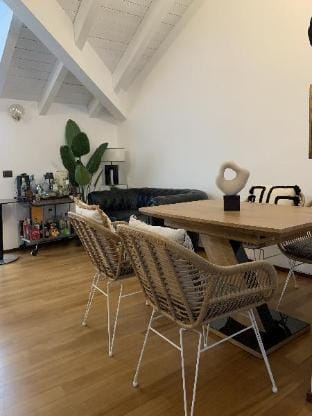 Modern apartment with 2 bedrooms and 2 bathrooms Apartment in Lombardy