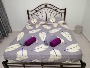 Budget staycation in Nilai Vacation rental in Negeri Sembilan, Malaysia