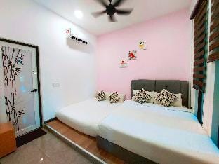 Good2Stay Villa (15-20pax 4R4B Private Pool) Villa in Malacca