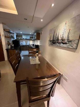FullAC 3BR townhouse w/ 1 parking near Rockwell Vacation rental in Mandaluyong