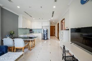 1 bedroom flat. No 1 vinhomes central park Apartment in Ho Chi Minh City