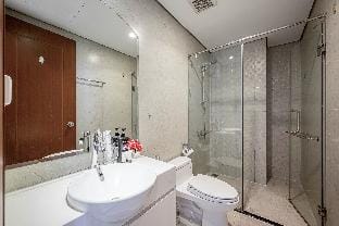 1 bedroom flat. No 1 vinhomes central park Apartment in Ho Chi Minh City
