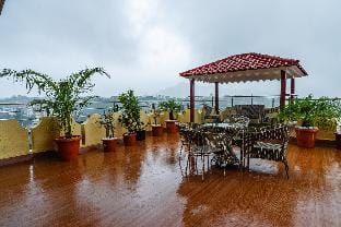 Zline D - Pure Veg Luxury 8 BHK with Party Hall Villa in Lonavla