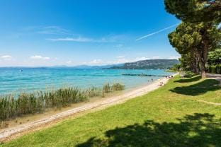 Bardolino Garden Pool &Tennis on the lake Apartment in Bardolino