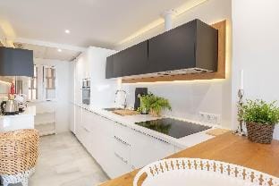 Calahonda Elegance With Pool And Sea View Apartment in Sitio de Calahonda