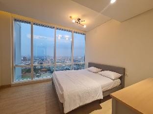 The Gallery Home 3BR Private Lift Galaxy Mall3 Apartment in Surabaya