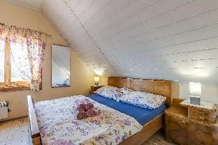 Rustic Cottage With Heated Pool Vacation rental in Slovenia