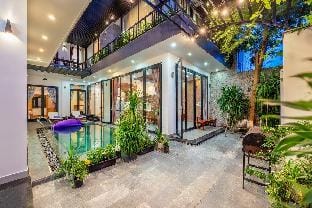 U Maison 6BRs w/ Pool & Billiard Villa in Hoi An
