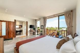 Rustic Charm House 5BRs & 7’ to An Bang Beach Villa in Hoi An