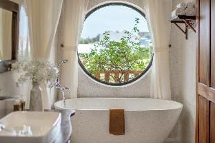 Rustic Charm House 5BRs & 7’ to An Bang Beach Villa in Hoi An