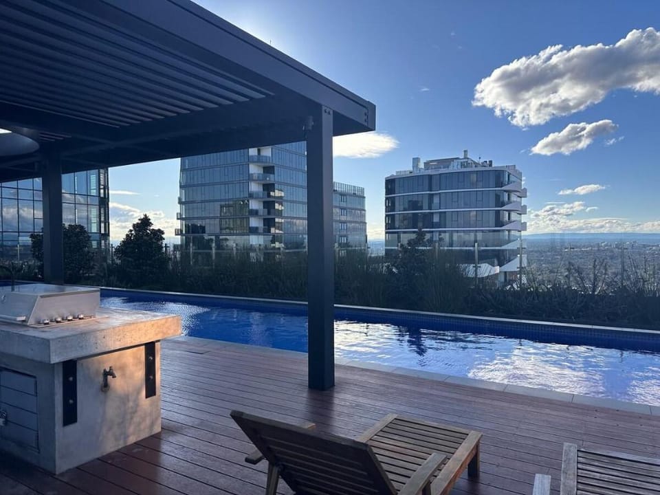 Box Hill Metropolitan Oasis | Free Parking Apartment in Melbourne