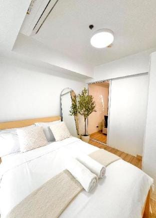 Espasyo by Kate - 2BR|6 PAX|Karaoke|Netflix|Wifi Vacation rental in Paranaque
