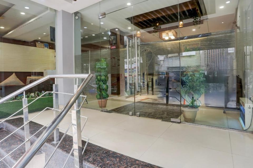 Super Collection O Railway Station Road Near Clock Tower Hotel in Ludhiana
