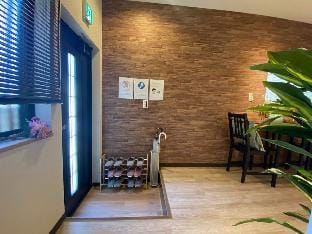 Take: Private, 5 min to Namba, sleeps 6. Vacation rental in Osaka