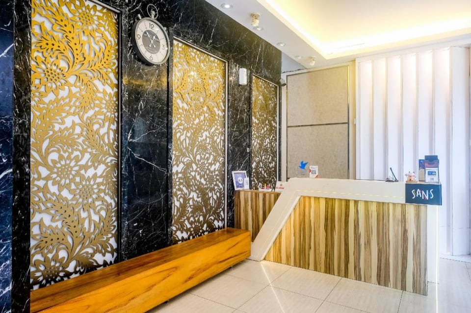 Sans Vibes Hotel Grand Omah Sastro Gejayan Hotel in Yogyakarta