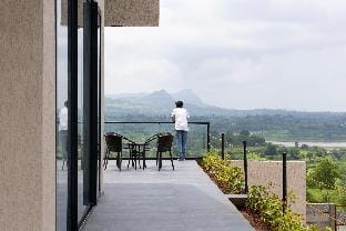 Scarlatta Villa in Maharashtra