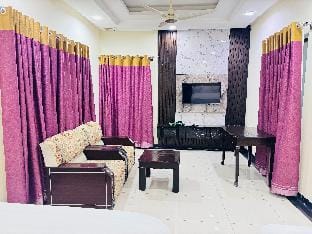 Rose valet guest house Vacation rental in Islamabad