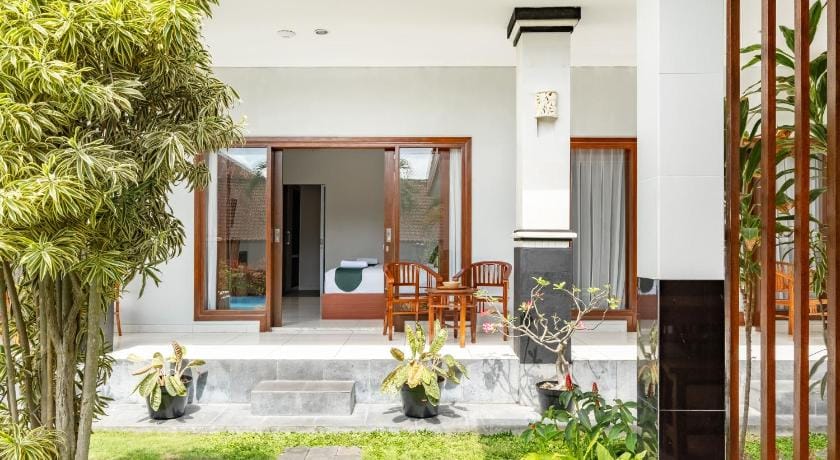 Cove Arganta Hotel in North Kuta