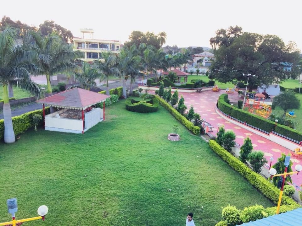 Hotel Kuber Vatika Vacation rental in Uttar Pradesh