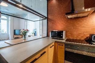 Central Industrial Luxury Home Apartment in Budapest