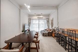 Sorrento Bangkok Old Town MRT Samyot Vacation rental in Bangkok