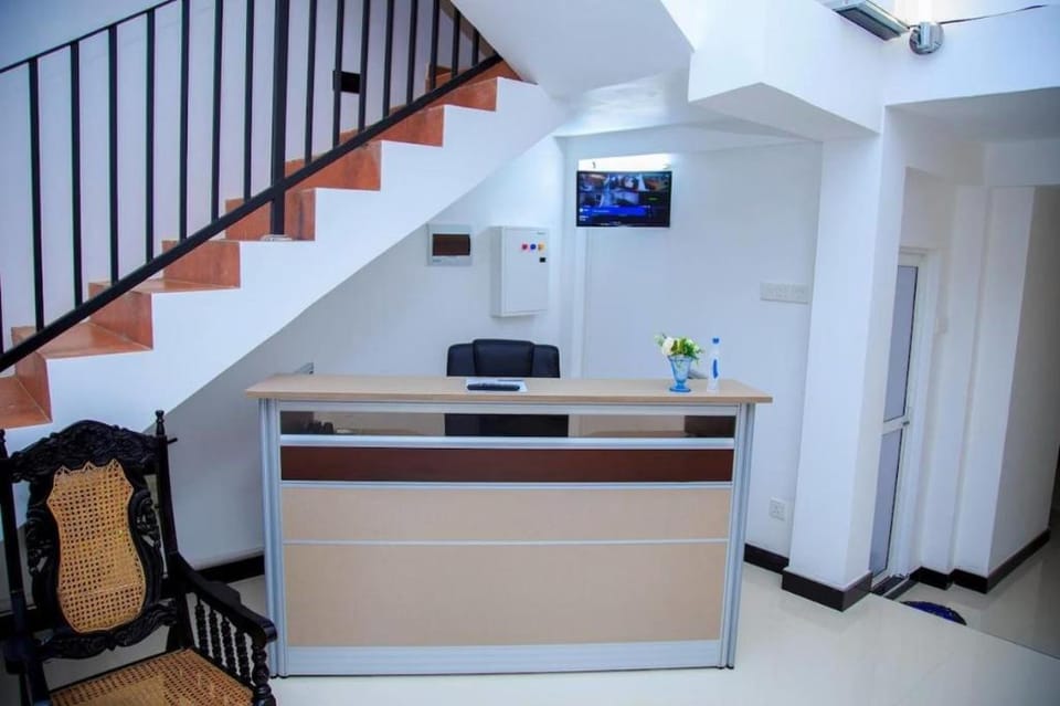 Yash Rest Inn Hotel in Negombo