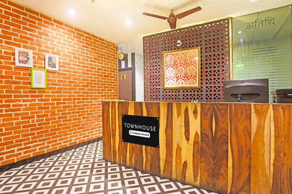 Super Townhouse Cantonment Varanasi Formerly Sarin Inn Hotel in Varanasi