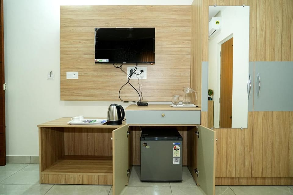 Sweet Crystal Homes C V Raman Nagar Hotel in Bengaluru