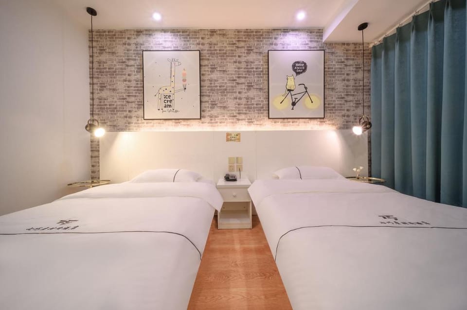QiQiaoWu Fashion Hotel Beijing Songjiazhuang Subway Station Hotel in Beijing