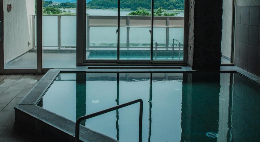 THE LAKE KAWAGUCHIKOKURASHI Villa in Shizuoka Prefecture