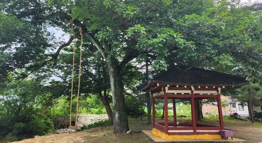 Gongjak Mountain Recreational Forest Pension Bed and Breakfast in South Korea