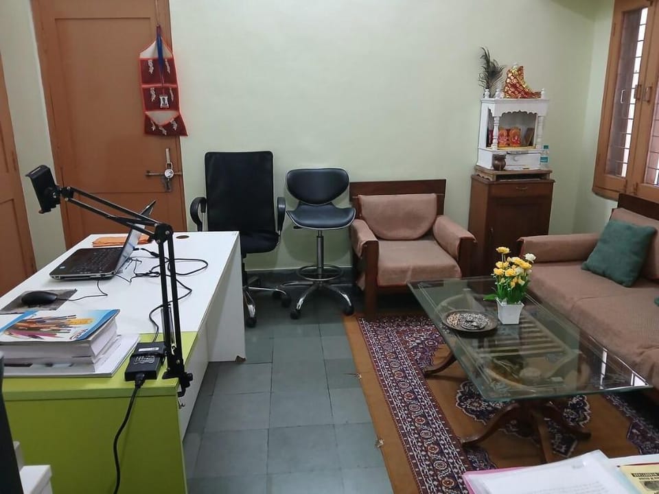 Artistic Homestay: Apartment, MP Nagar, Bhopal Apartment in India