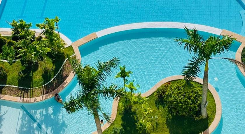 Serene Oceanview Studio in La Mirada Apartment in Lapu-Lapu City