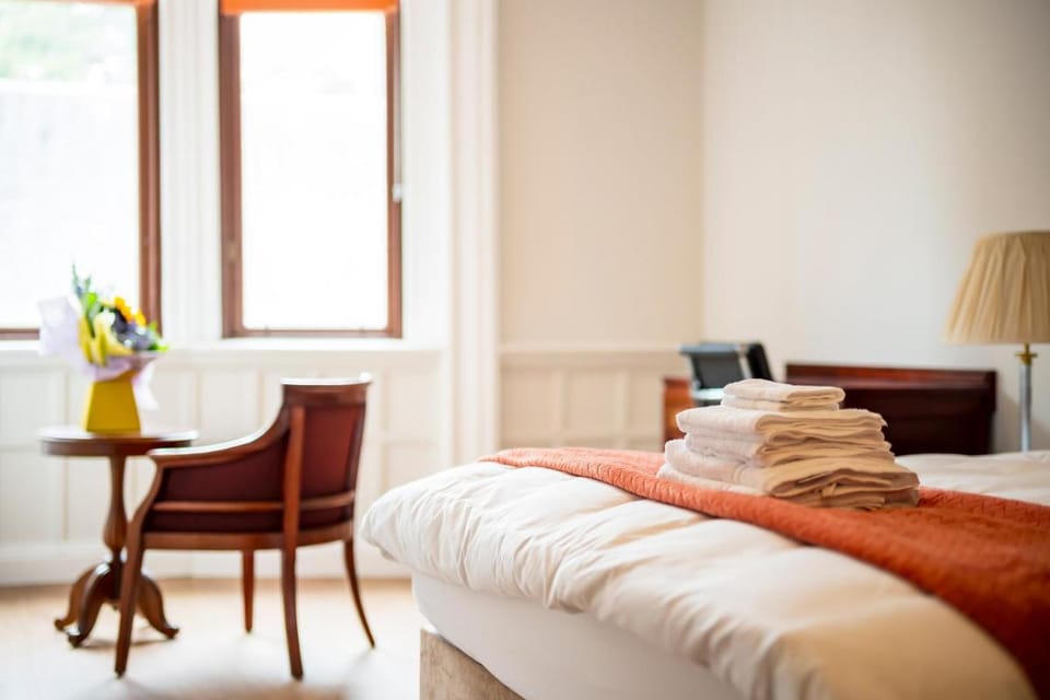 The Hazlitt Apartments Apartment in Paisley
