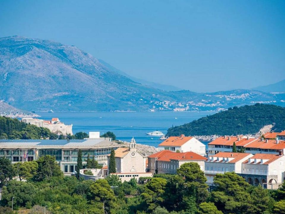 Apartments & Rooms Tapera- Comfort One-Bedroom Apartment with Terrace and Garden View Apartment in Dubrovnik