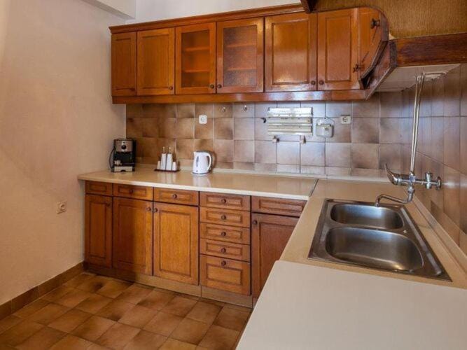 Apartments Nena ST - One Bedroom Apartment with Terrace and Sea View A4 Apartment in Split-Dalmatia County