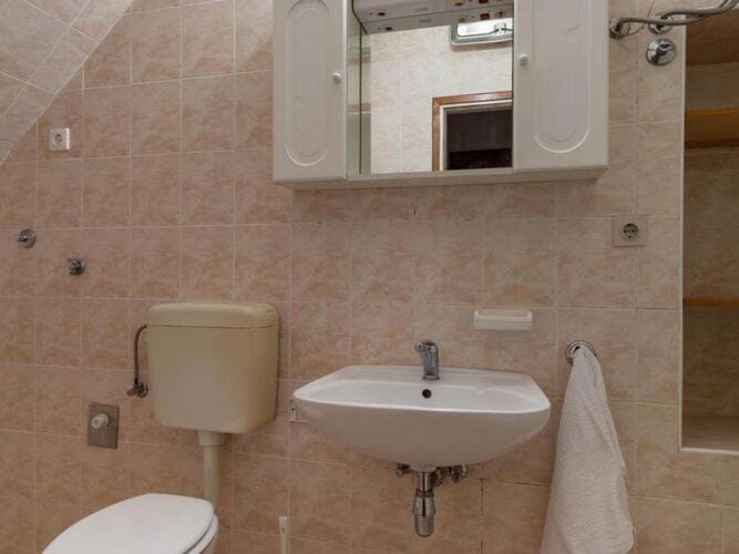 Apartments Nena ST - One Bedroom Apartment with Terrace and Sea View A4 Apartment in Split-Dalmatia County
