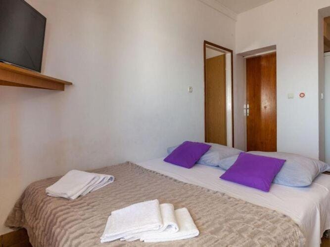 Apartments Nena ST - One Bedroom Apartment with Terrace and Sea View A4 Apartment in Split-Dalmatia County