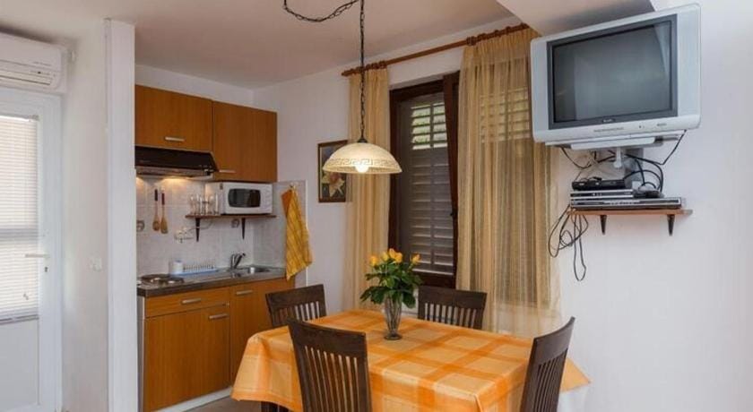 Apartments Milanovi - Superior Studio Apartment with Terrace and Garden View Apartment in Cavtat