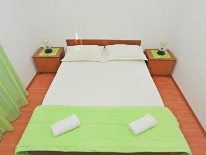 Apartments Lenka - One Bedroom Apartment with Balcony and garden View A2 Apartment in Split-Dalmatia County