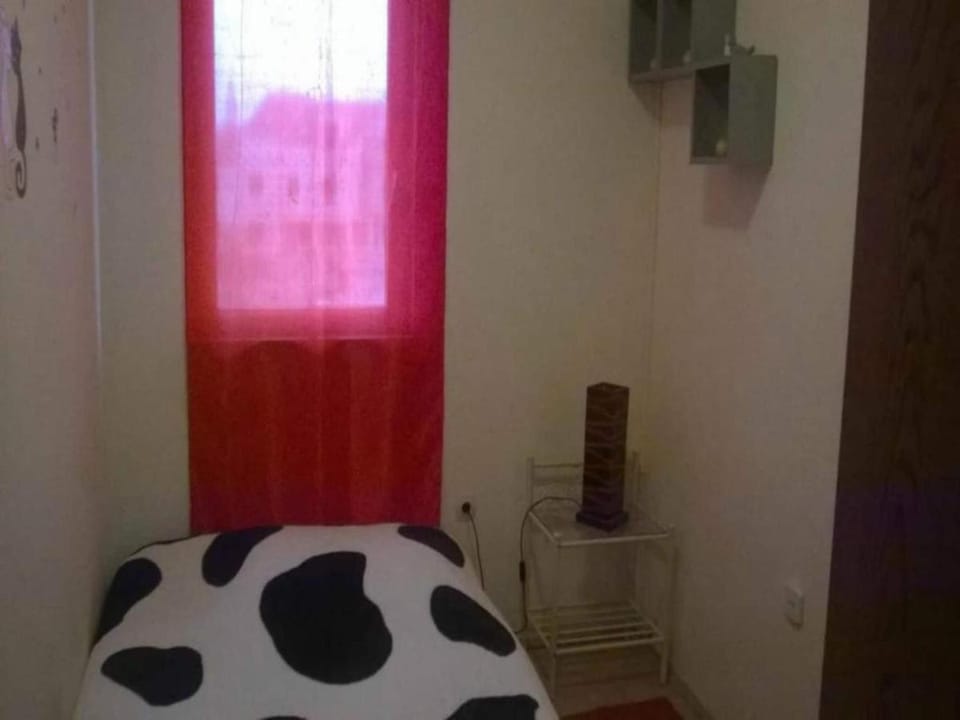 Apartment Roksy - Two-Bedroom Apartment with Terrace and Sea View ST Apartment in Split-Dalmatia County