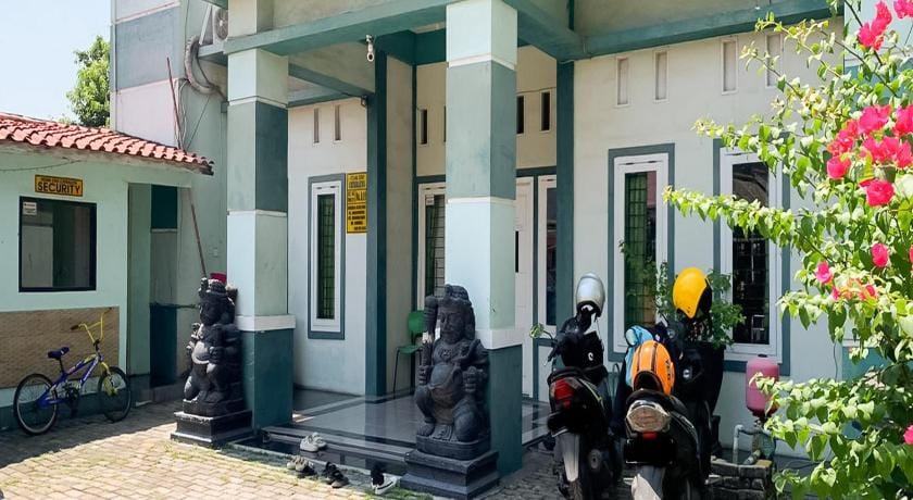 Acintyya Homestay Syariah RedPartner Hotel in West Java