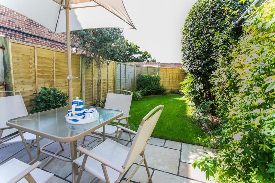 Shealing - East Wittering Fisherman's Cottage Vacation rental in West Wittering