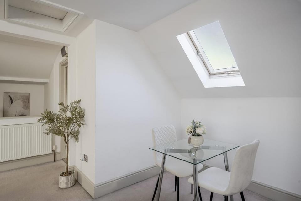 Apartment in Moulsham | Long Stays Welcome Apartment in Chelmsford