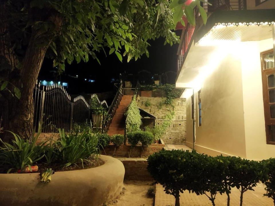 Antara - A Boutique Villa By Shivaneel Hospitality, Chail Villa in Himachal Pradesh