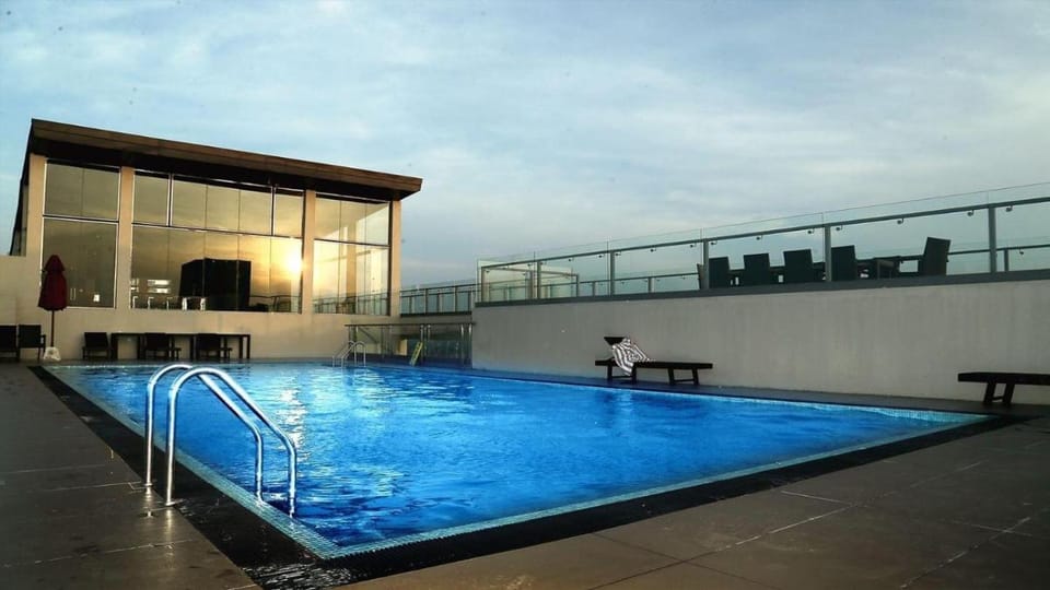 A1 Apartments at Ocean Breeze Residency Apartment in Negombo