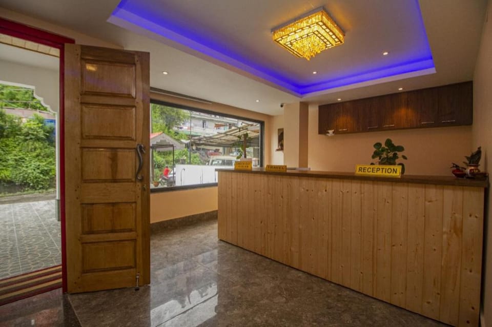 Goroomgo Hidden Palace Gangtok Hotel in India
