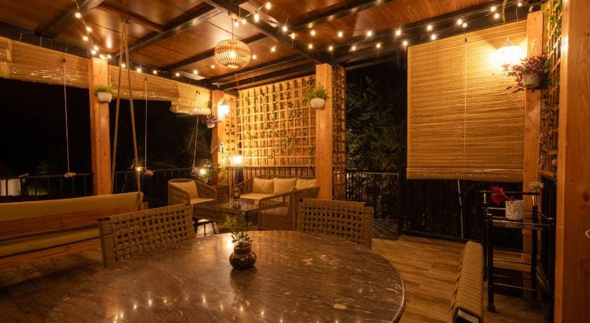 Friendship Lane Hotel in Uttarakhand