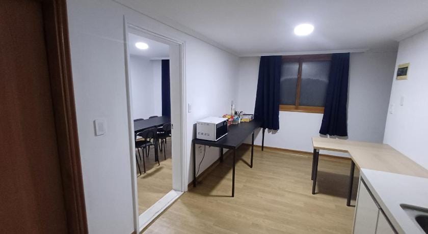 Ocean's Guesthouse - For foreigners only Hotel in Seoul