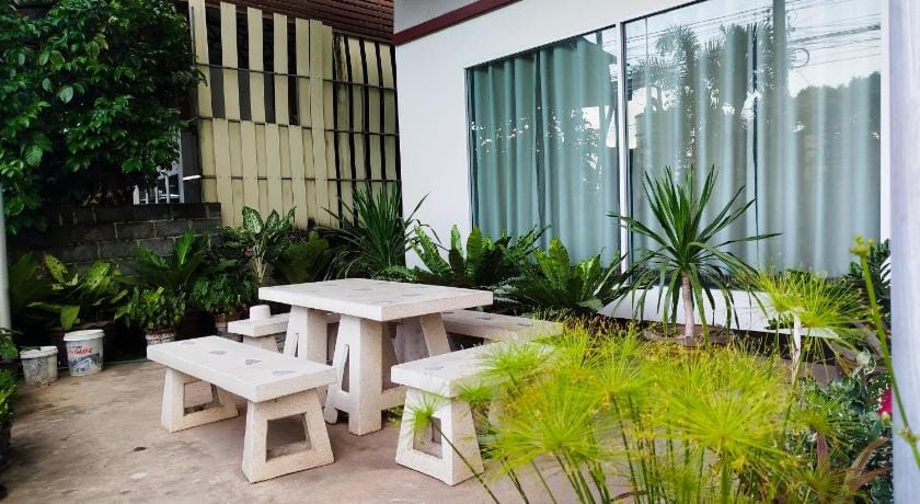 Marni Guesthouse Bed and Breakfast in Laos
